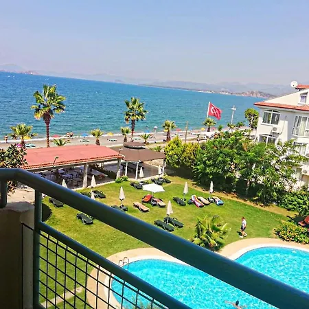 Mutlu Hotell 2*