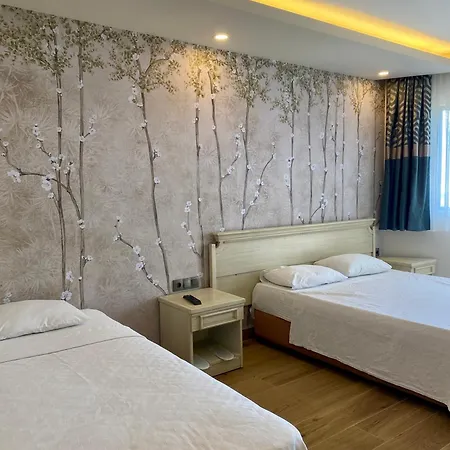 Mutlu 2* フェティエ