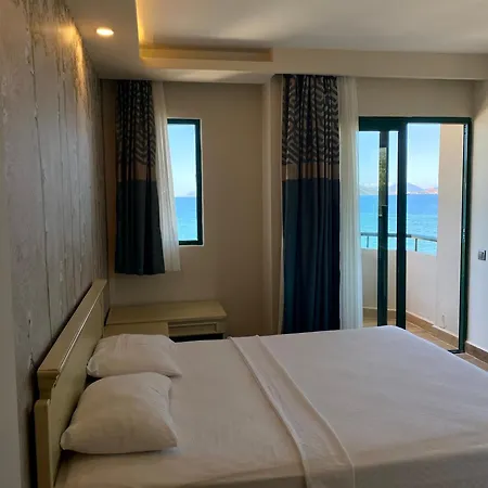 Mutlu ホテル フェティエ