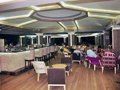 Mutlu Hotel 2*